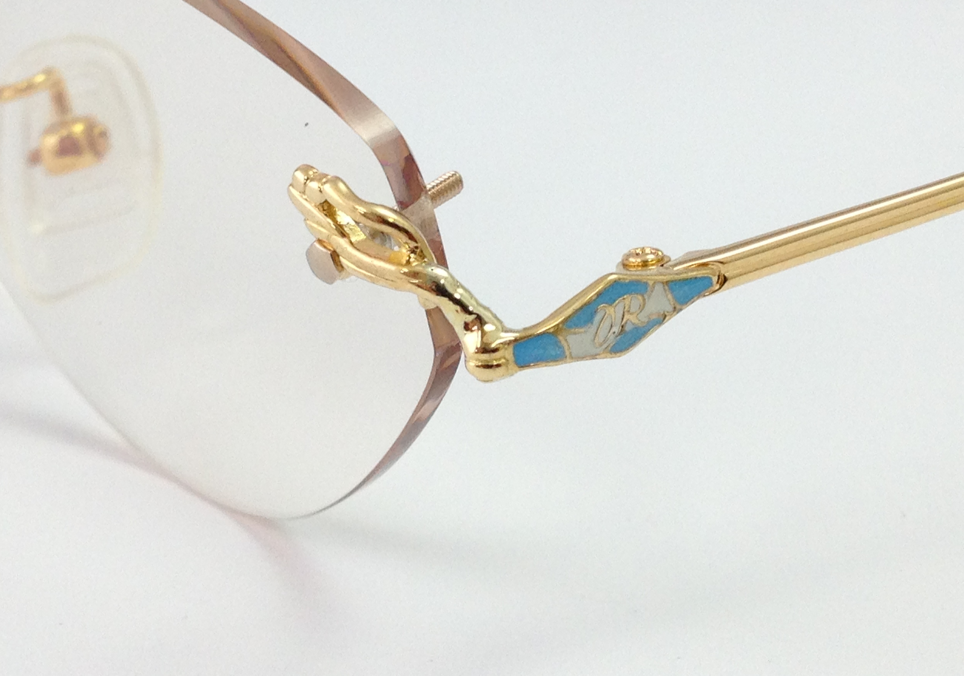 高品質な日本製アイウェア